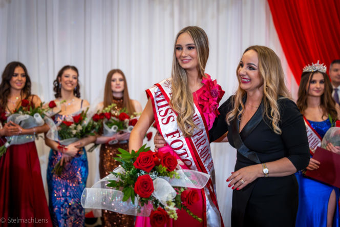 Ewa Rumińska o wyborach Królowej Parady 3 Maja w Chicago