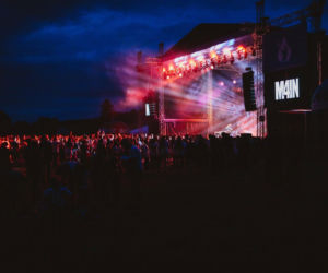 Największy chrześcijański festiwal trwa