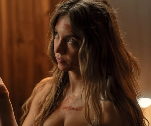 Wróżyli mu porażkę, teraz pieją z zachwytu. Pomoc domowa z Sydney Sweeney podbije polskie kina?