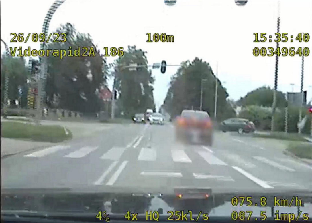 Pruł starym renault przez miasto. 265 pkt karnych i dwie kolizje