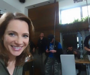 Barwy szczęścia. Anna Dereszowska na planie serialu