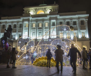 Świąteczne iluminacje w Warszawie