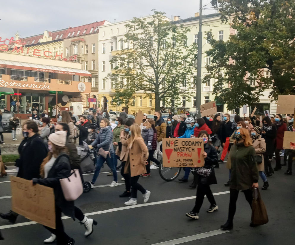  Radni Szczecina ogłosili w listopadzie apel o treści Szczecin​ popiera kobiety