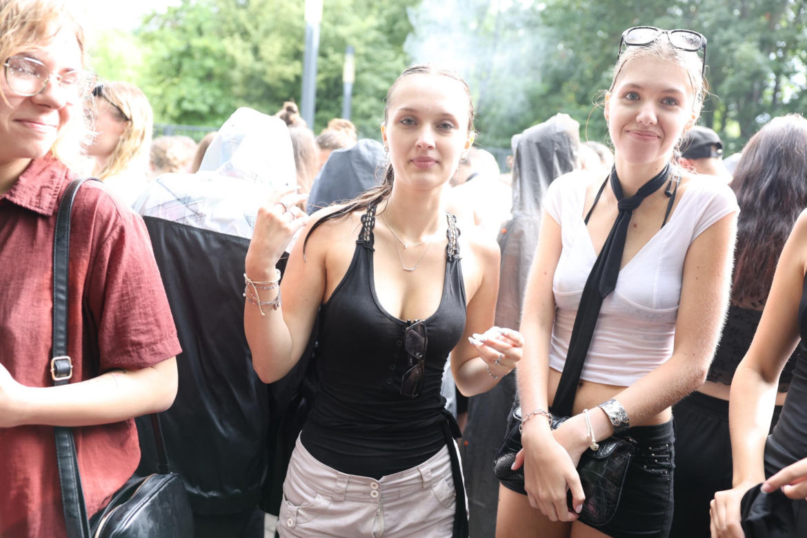 Fani przed koncertem Pitbulla