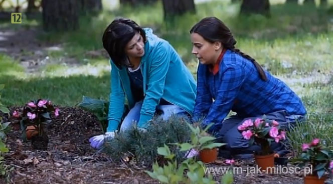 M jak miłość. Magda (Anna Mucha), Kinga (Katarzyna Cichopek)