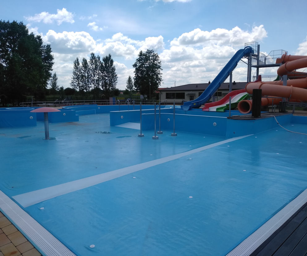 Basen w Żmigrodzie póki co jest zamknięty