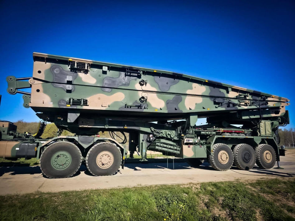 Kolejna Daglezja MS-20 odebrana. Wojsko Polskie z nowym mostem towarzyszącym