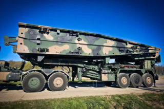 Kolejna Daglezja MS-20 odebrana. Wojsko Polskie z nowym mostem towarzyszącym