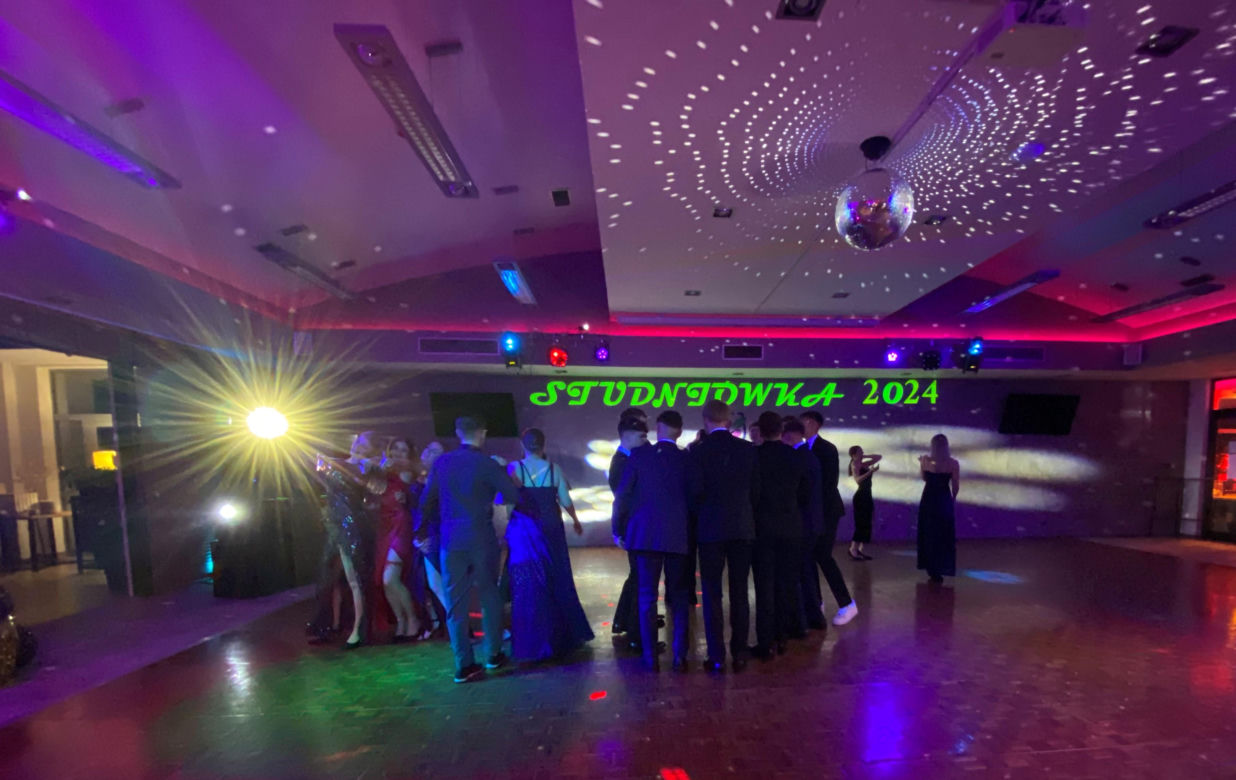 Studniówka 2024 VII LO w Zielonej Górze