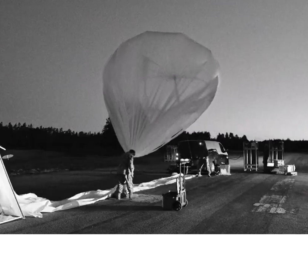 Wojskowy balon wylądował w lesie! Wszystko pod kontrolą