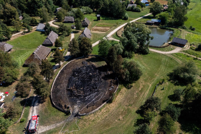 Krzyż przetrwał inferno. Zadziałała opatrzność?
