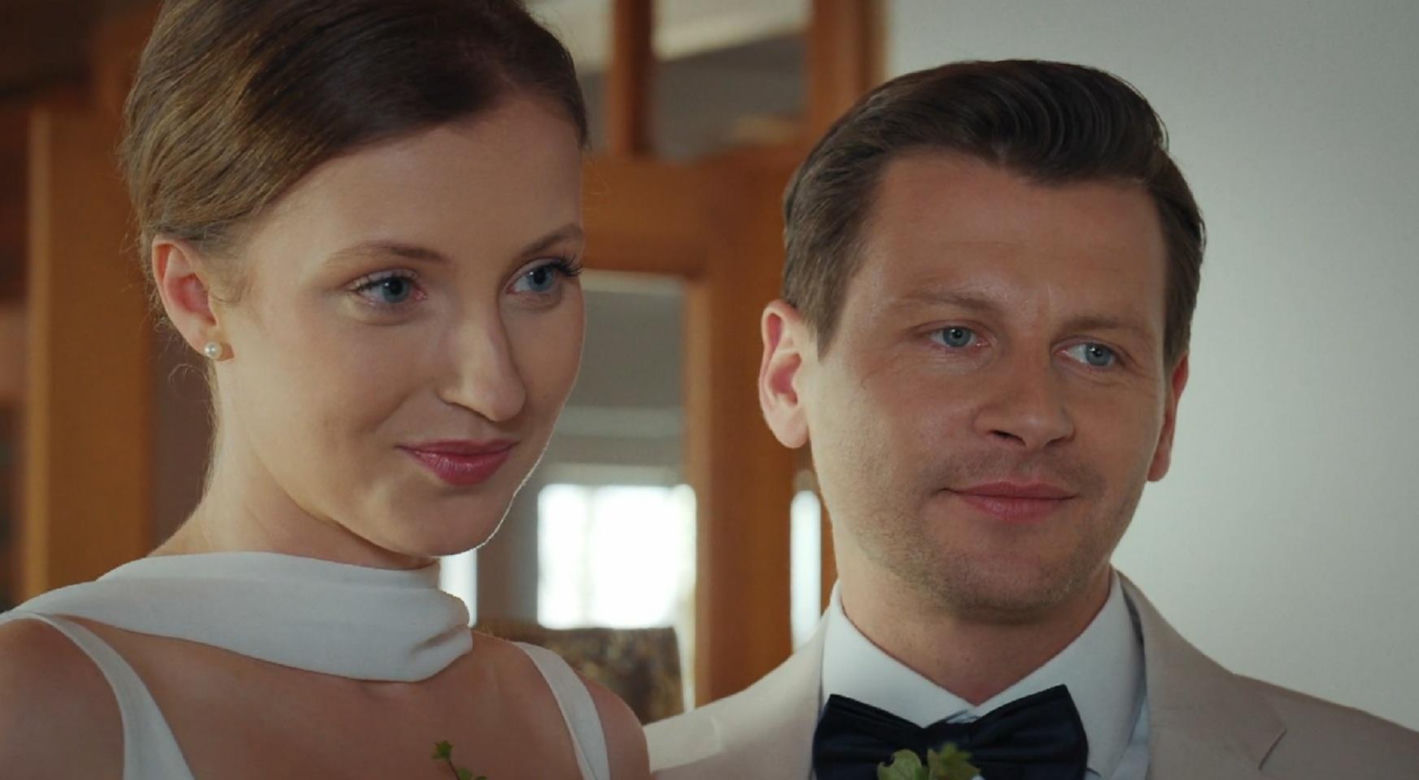 M jak miłość odc. 1946. Natalka (Dominika Suchecka), Adam Karski (Patryk Szwichtenberg)
