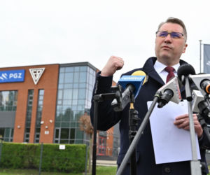 Konferencja prasowa przed Fabryką Broni ŁUCZNIK