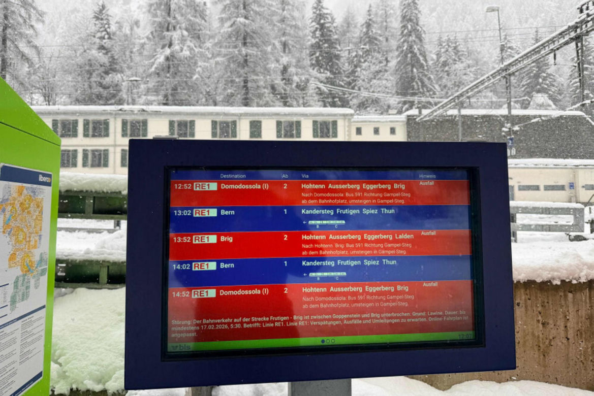 Szwajcaria/ Wykoleił się pociąg w Alpach, trwa akcja ratunkowa