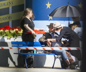 Daniel Olbrychski jak król na planie Rancza