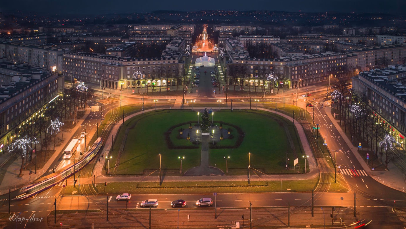 Kraków niczym Las Vegas. Takich zdjęć nocnego miasta jeszcze nie widziałeś