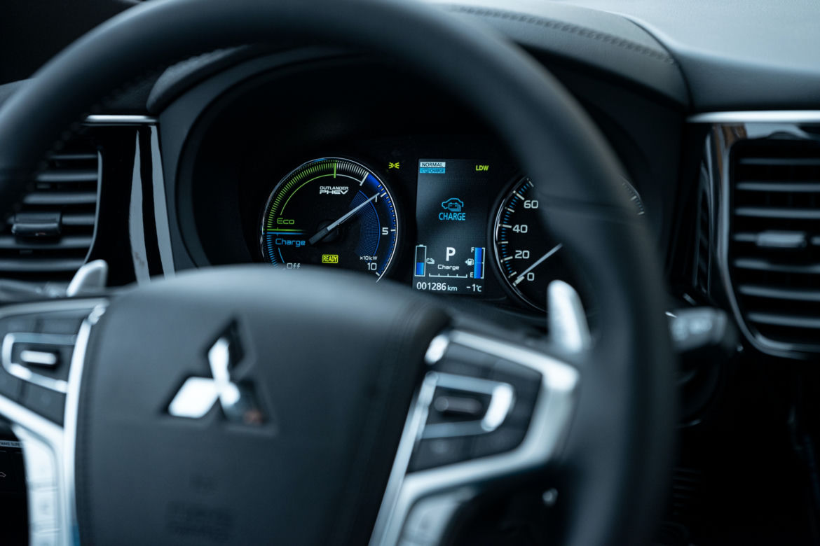 Mitsubishi Outlander PHEV 2020 