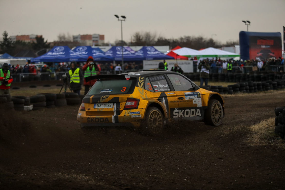 Złota Skoda Fabia R5 zespołu rajdowego Miko Marczyk Motorsport