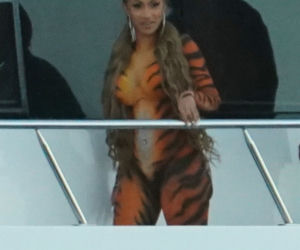 Cardi B jako tygrysica 