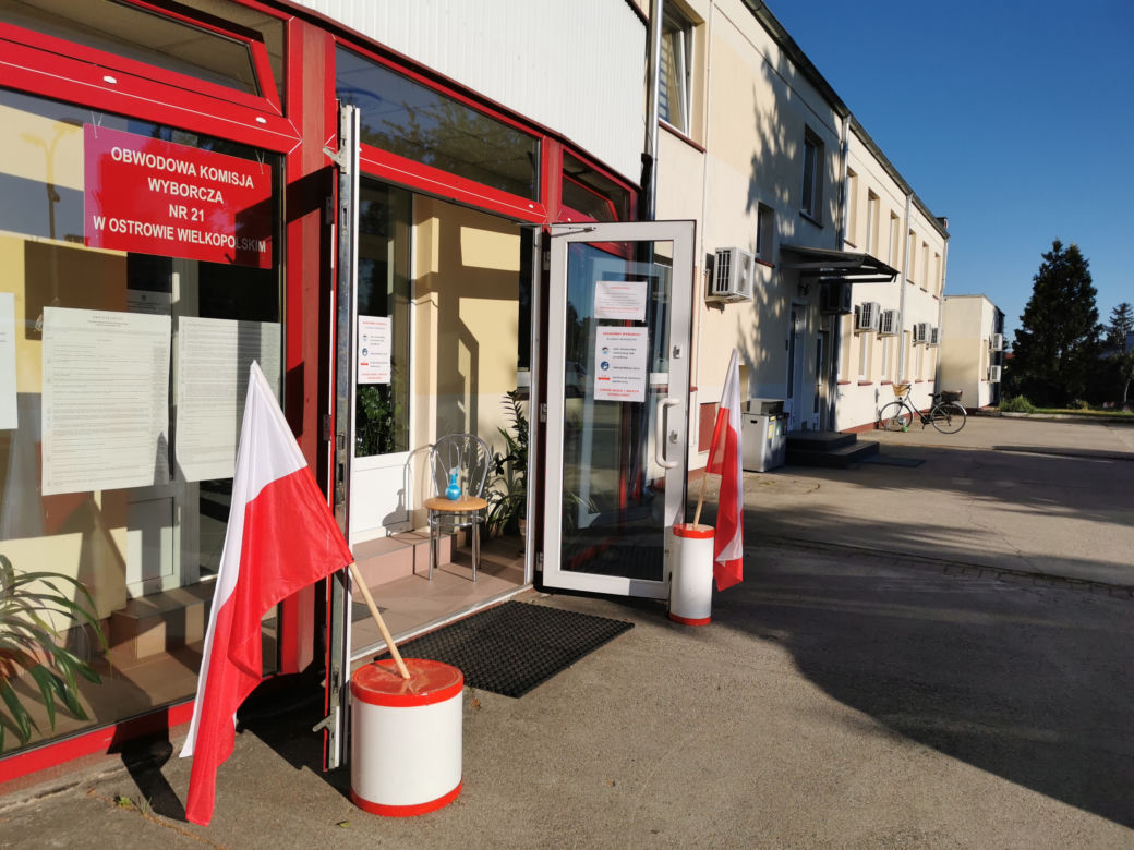 Spokojny wyborczy poranek w Ostrowie Wielkopolskim