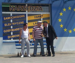 Ranczo 9 sezon za kulisami. Solejuk (Sylwester Maciejewski), Hadziuk (Bogdan Kalus), Pietrek (Piotr Pręgowski)