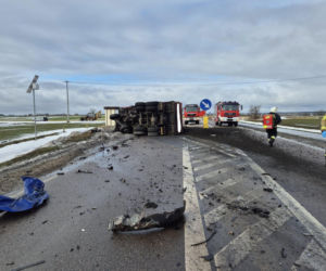 Śmiertelny wypadek na trasie Łomża - Mątwica. Zginął kierowca osobówki