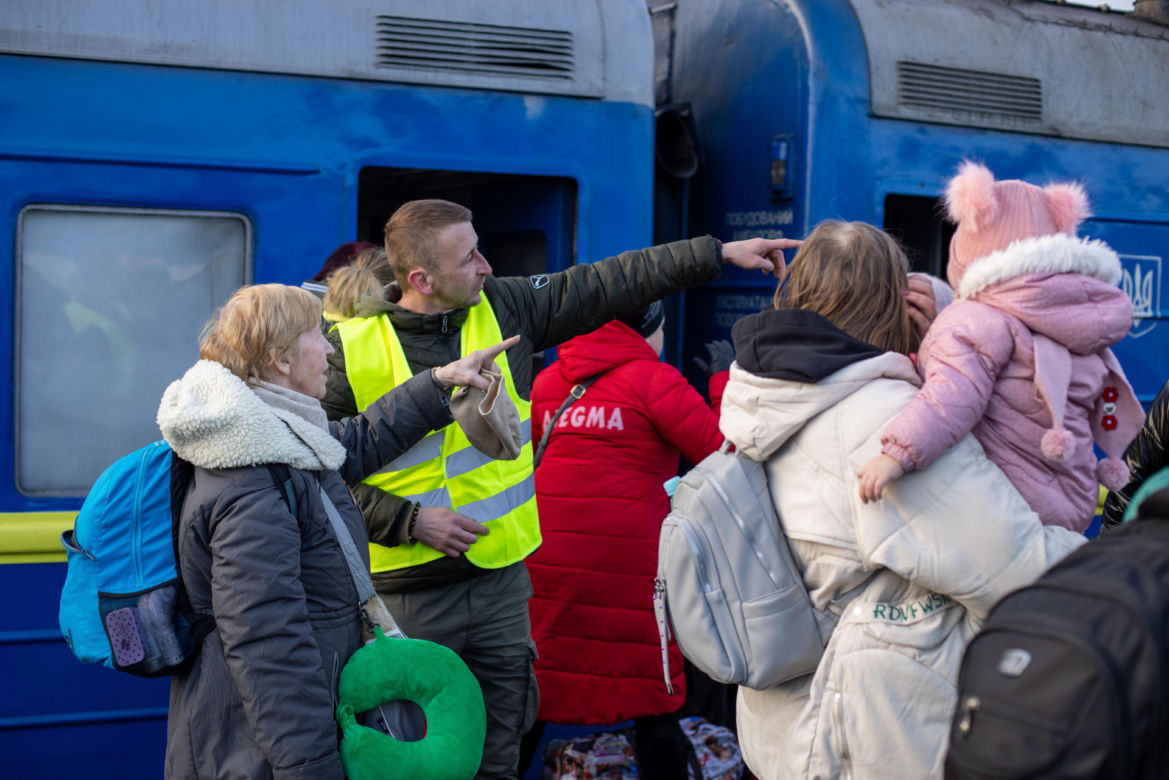 Ukraina. Pociąg z Lwowa z ukraińskimi uchodźcami