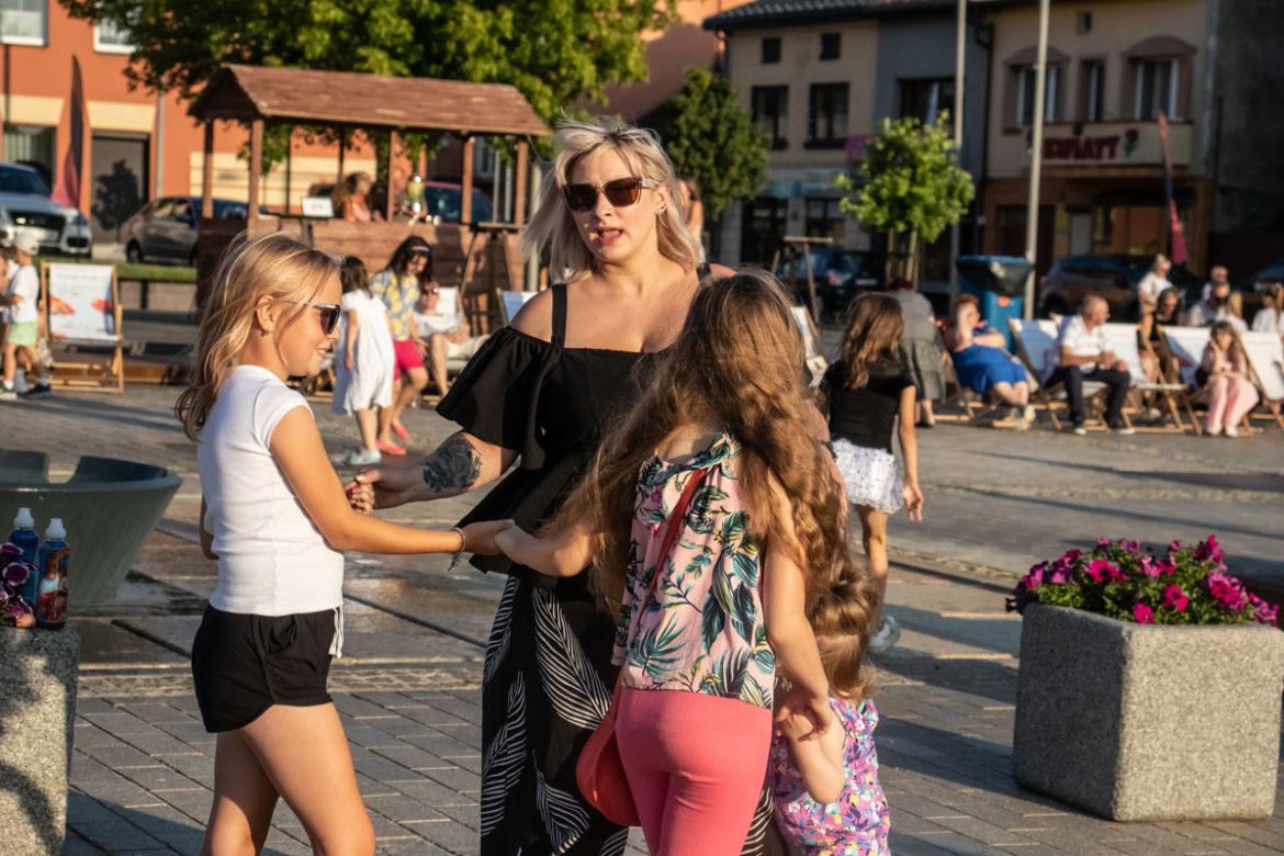Starachowice i Międzypokoleniowa Potańcówka – Hit sezonu, który pokochali wszyscy