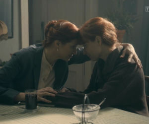 Stulecie Winnych 4, odc. 1: Mania (Magdalena Walach), Ania (Urszula Grabowska)
