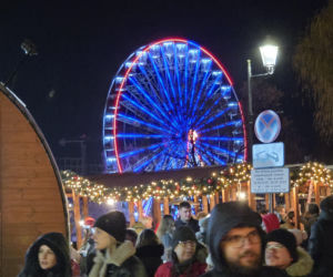 Miasto rozbłysło świąteczną magią! Tłumy na wielkim otwarciu Bydgoskiego Jarmarku Świątecznego