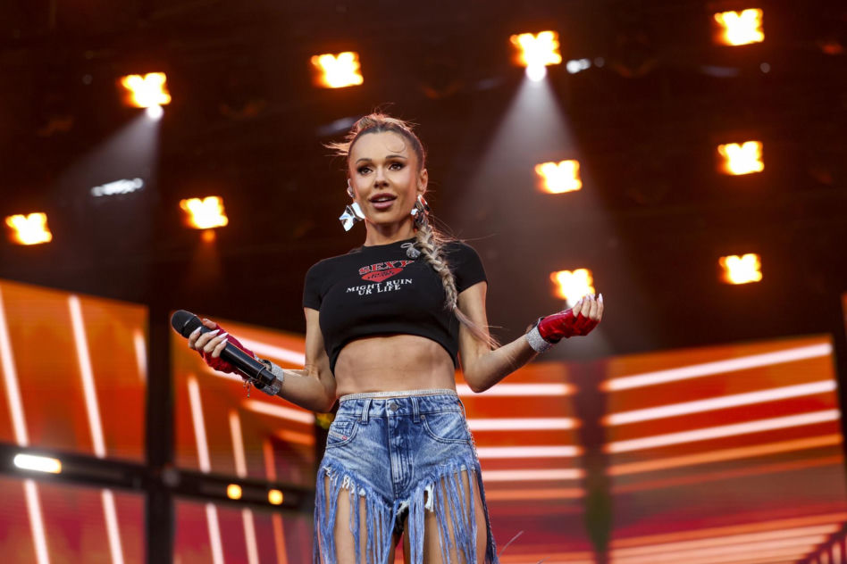 Doda pokazała zdjęcia sprzed 25 lat. Bardzo się zmieniła?