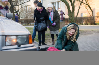 Na Wspólnej, odcinek 2665. Ula (Anna Niedźwiecka), Zuza (Małgorzata Socha)