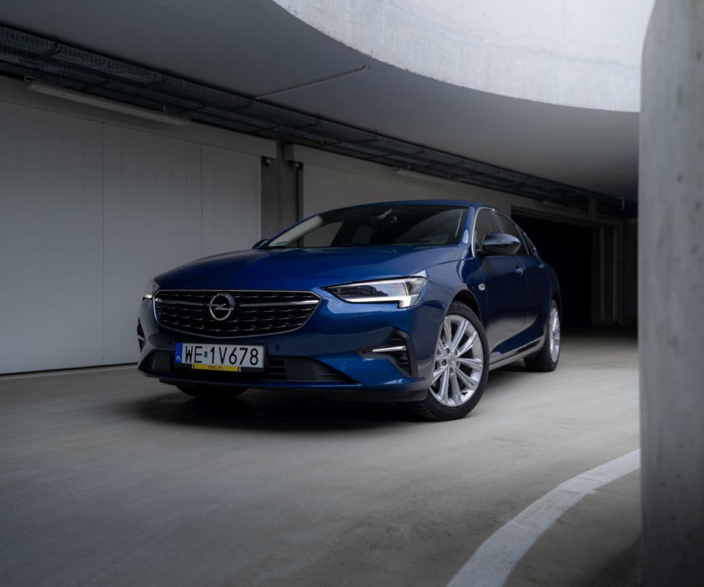 Opel Insignia Grand Sport 2.0 Turbo 200 KM AT9 Business Elegance