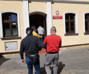 Ukradli Jaguara! Długo autem się nie nacieszyli 