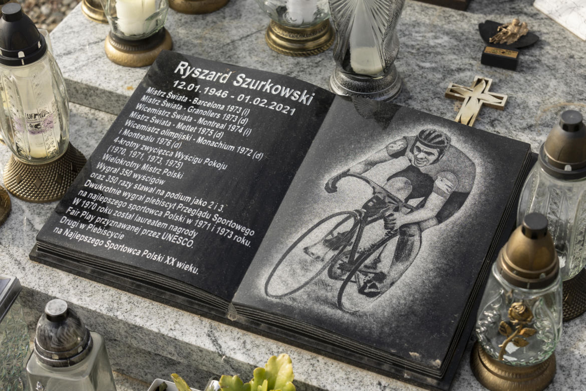 Tak wygląda grób Ryszarda Szurkowskiego