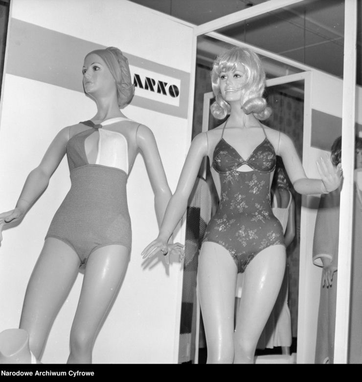 QUIZ PRL. Seksbomby znad Bałtyku. W czym opalały się nasze matki i babki? 15 pytań o plażowanie w stylu PRL