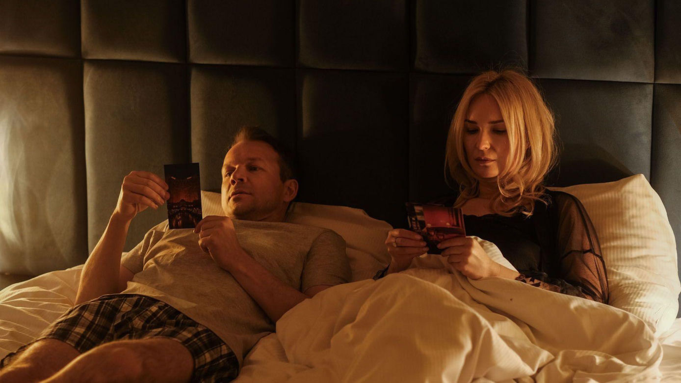 Barwy szczęścia odc. 3383: Karolina (Marta Dąbrowska), Bruno (Lesław Żurek)