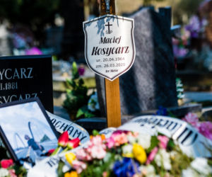Tłumy na pogrzebie Macieja Kosycarza