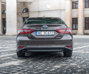 Toyota Camry 2.5 Hybrid 218 KM e-CVT Executive + VIP