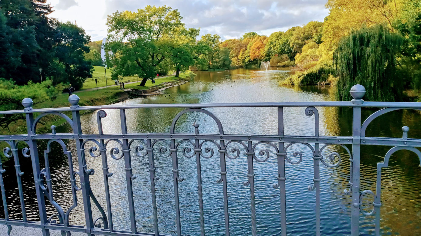 Wyremontowany mostek nad Rusałką