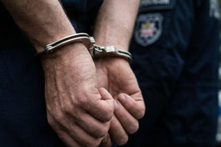 Włamanie do auta w Krasnymstawie. Sprawcy wpadli przez fałszywe tablice