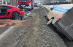 Bus, porshe i ciężarówka zderzyły się na DK19
