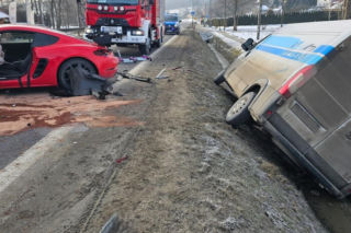 Bus, porshe i ciężarówka zderzyły się na DK19