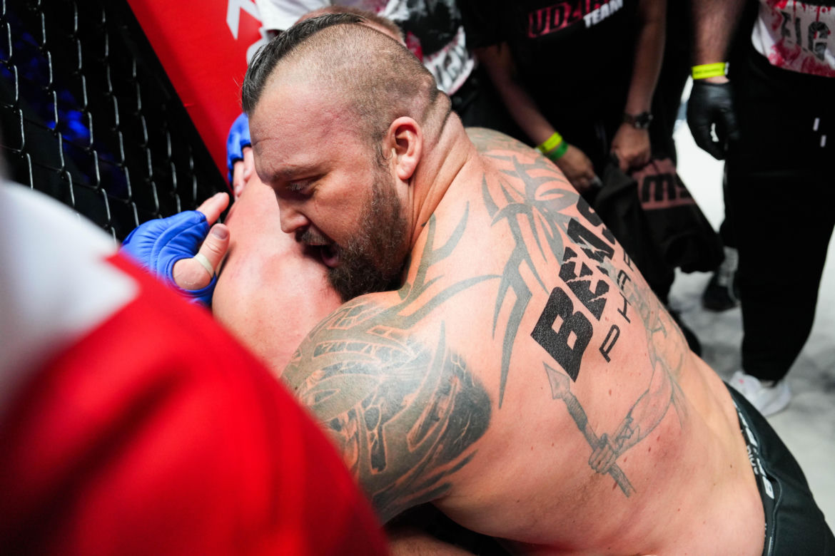 Mariusz Pudzianowski vs Eddie Hall