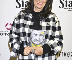 Markowska przytulała męża, Ostałowska zaskoczyła sylwetką, Ścibakówna błyszczała na premierze biografii Rewińskiego