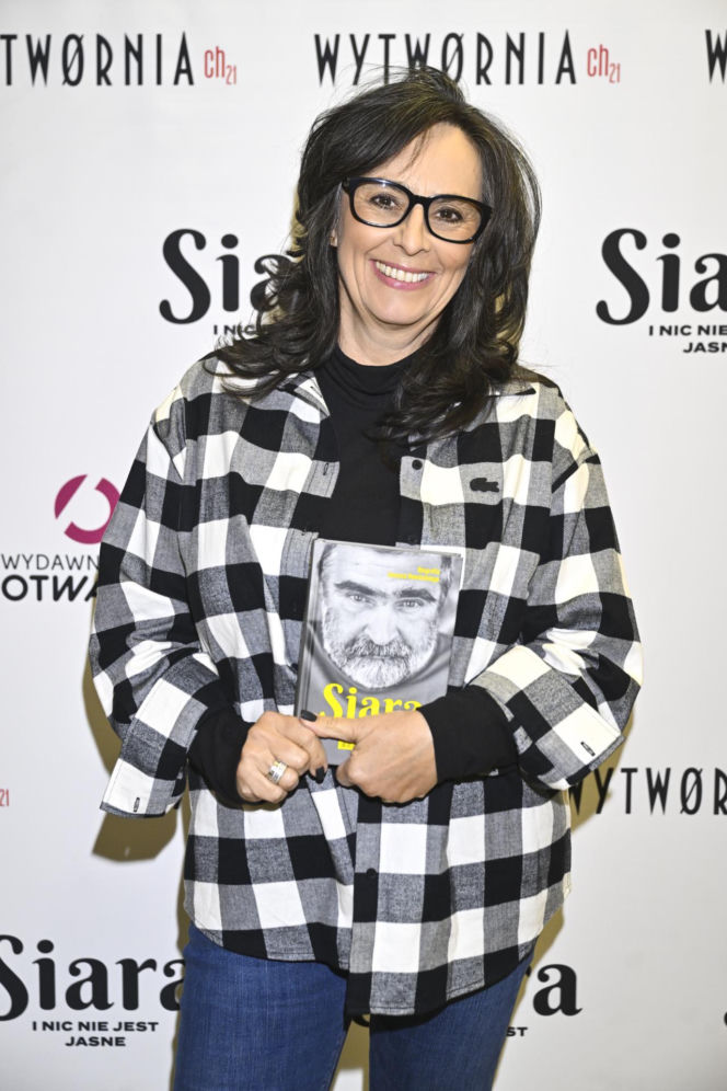 Markowska przytulała męża, Ostałowska zaskoczyła sylwetką, Ścibakówna błyszczała na premierze biografii Rewińskiego