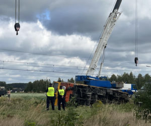Katastrofa pociągu. Nie żyje pasażerka, 8 osób w szpitalu. Prokuratura ujawnia nowe ustalenia