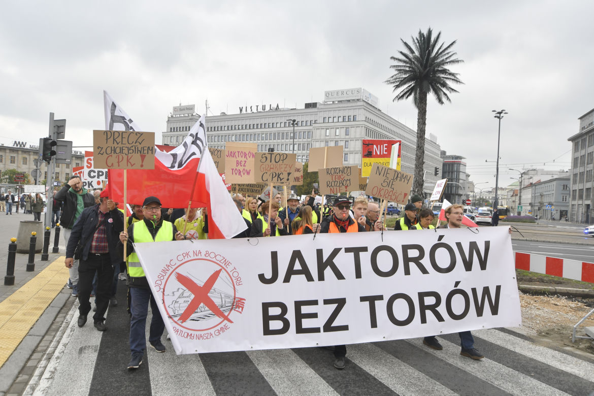 Warszawa. Wielki protest przeciwko budowie Centralnego Portu Komunikacyjnego
