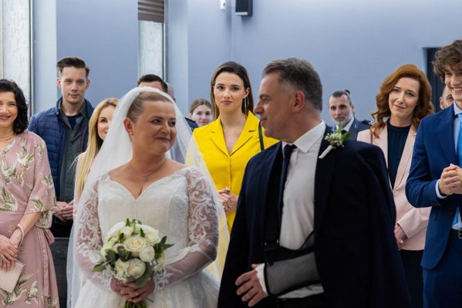Pierwsza miłość, odcinek 4262: Hubert (Rafał Szałajko), Paulina (Jowita Budnik)
