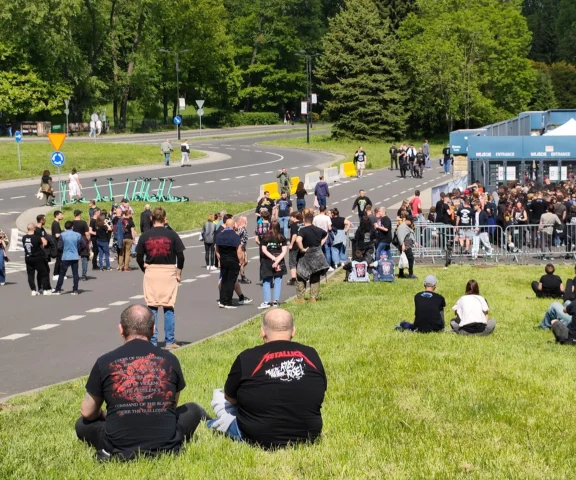 Tłumy fanów przed Stadionem Śląskim na Metallikę! Rekord Dawida Podsiadły zostanie pobity?